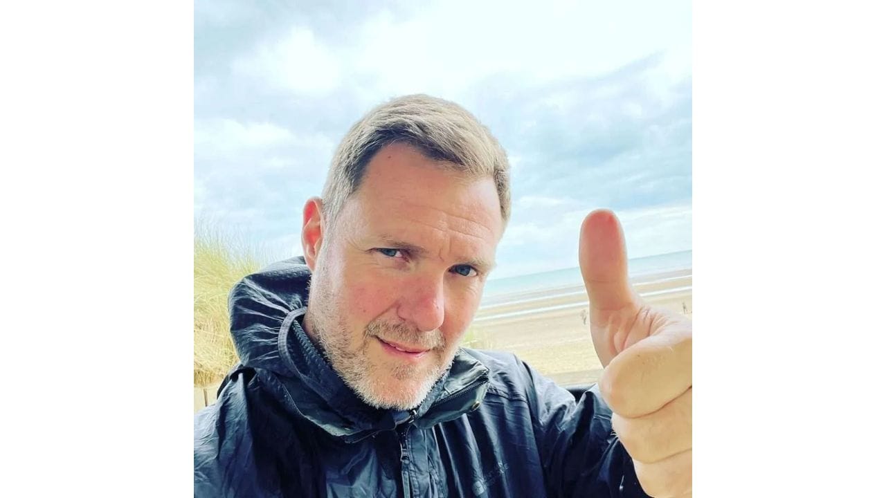 An image of Simon Squibb